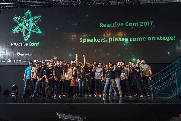 ReactConf 2017 - prednášky - trznica, konferencia, it - eventovy fotograf