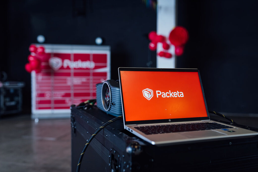 event-photographer-vystupenie-na-podujatie-party-1024x684
