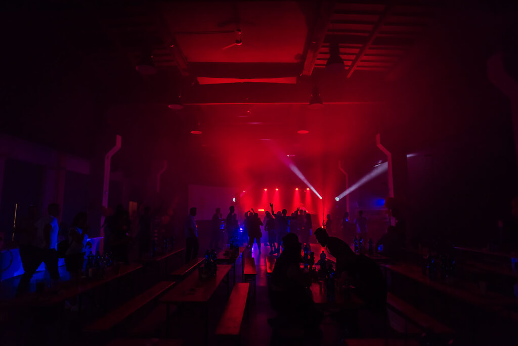fotograf-na-event-firemny-vystupenie-bratislava-1024x684